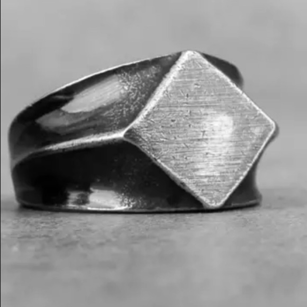 Mens stainless steel polygon ring size 11